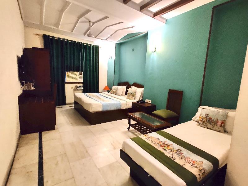 Hotel Unistar New Delhi Exteriör bild